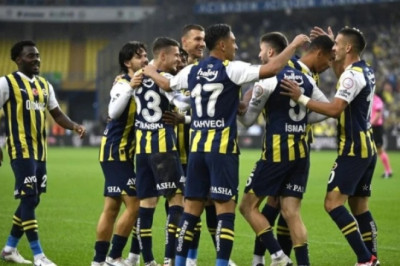 Fenerbahçe hedef güncelledi! İşte yeni rota...