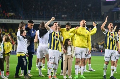 Mert Hakan ve F.Bahçe'den tepki: 'Köpek gibi korkuyorsunuz!'