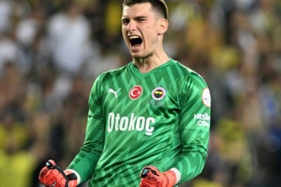 Livakovic'ten karar çıktı: Fenerbahçe'de kalacak mı?