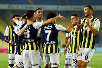 Fenerbahçe'nin yıldızı ülkesinde gündem oldu