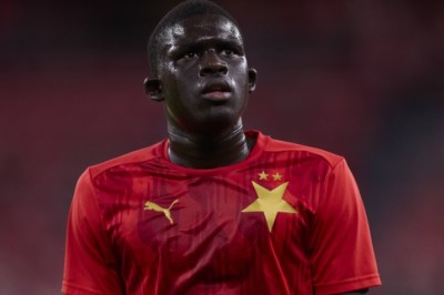 Fenerbahçe, son noktayı Diouf ile koymak istiyor!