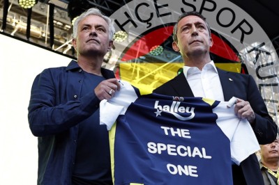 Mourinho, Ali Koç'a transferde isim verdi: Bir an önce alın! Kampta görmek istiyorum